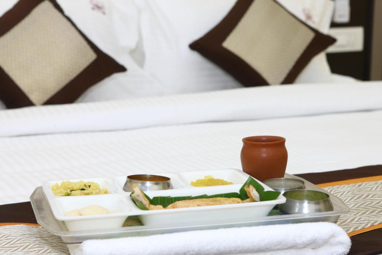 Pleasant Days Hotel Chennai Zewnętrze zdjęcie